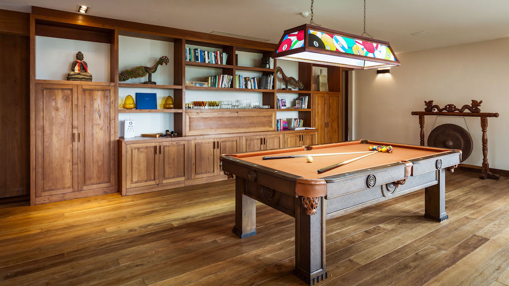 Party Room生意轉讓純利可達$40,000荃灣位於工業大廈近民生區可轉型成彈性管理時間民生客路廣生意頂讓特許經營及加盟資料