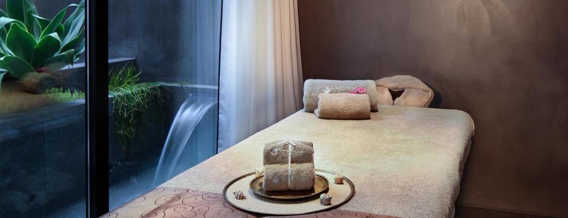 美容院生意轉讓利潤約$22,373穩發展長沙灣位於地舖可穩守本業繼續完善發展格局寬敞有利發揮業務潛能拓展客戶潛力生意頂讓特許經營及加盟資料