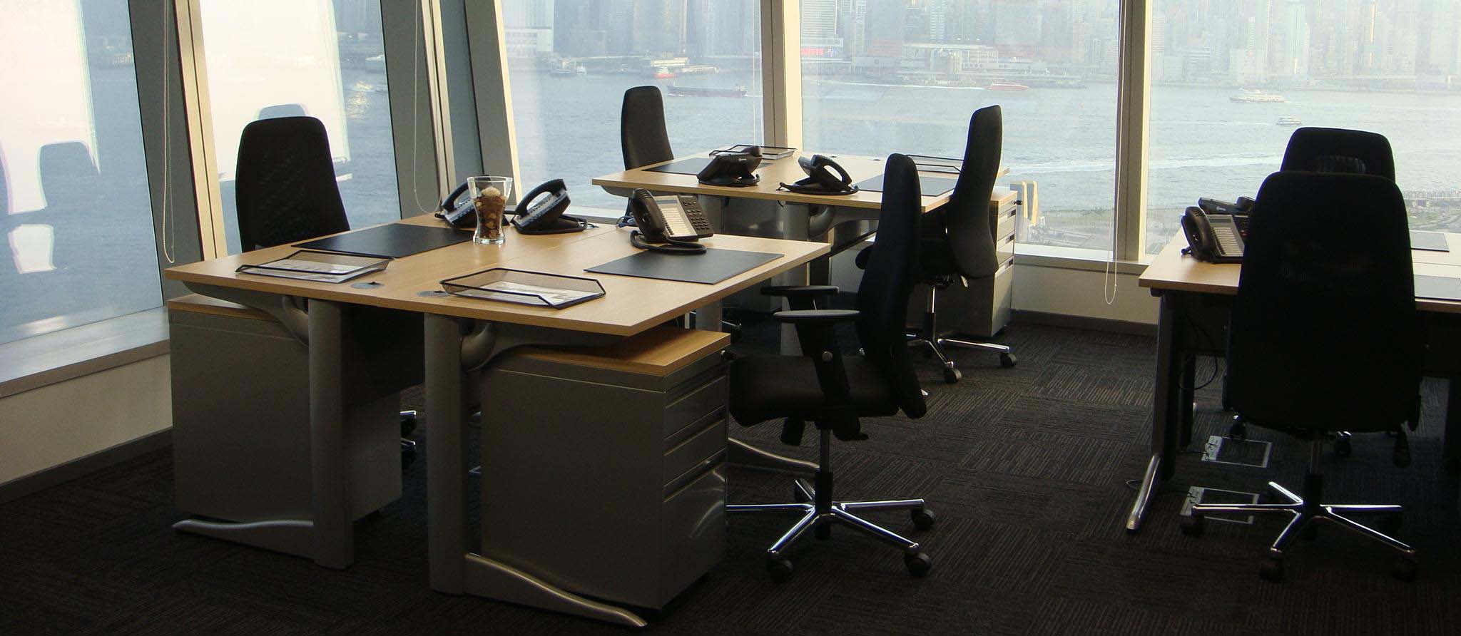 商務中心共享空間資產頂讓觀塘總投資額約$700,000民生剛需環繞已有生意基礎完善系統穩定店舖保養得宜實用開業生意資產轉讓特許經營及加盟資料