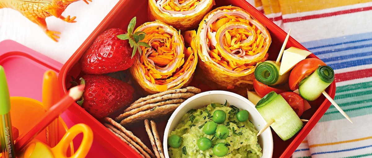 食品店資產頂讓中環總投資額約$100,000細心經營需求核心地段店舖保養得宜實用開業生意資產轉讓特許經營及加盟資料