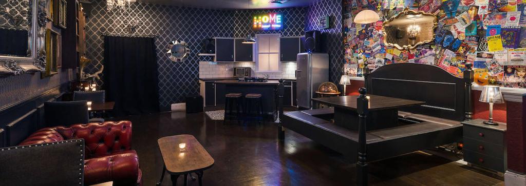 Party Room生意轉讓利潤約$29,434穩發展葵涌位於工廠大廈2房優良商譽租金吸引穩定客群基礎生意頂讓特許經營及加盟資料