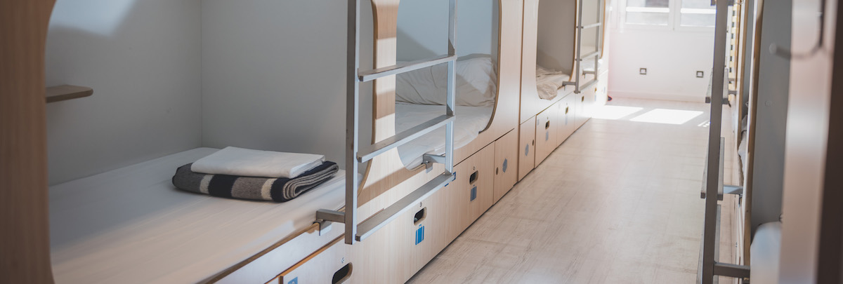 賓館資產頂讓旺角民生剛需環繞店舖保養得宜實用開業具賓館牌照經營約13年歷史設11房位於樓上舖總投資額約$1,000,000約1,700呎特許經營及加盟資料