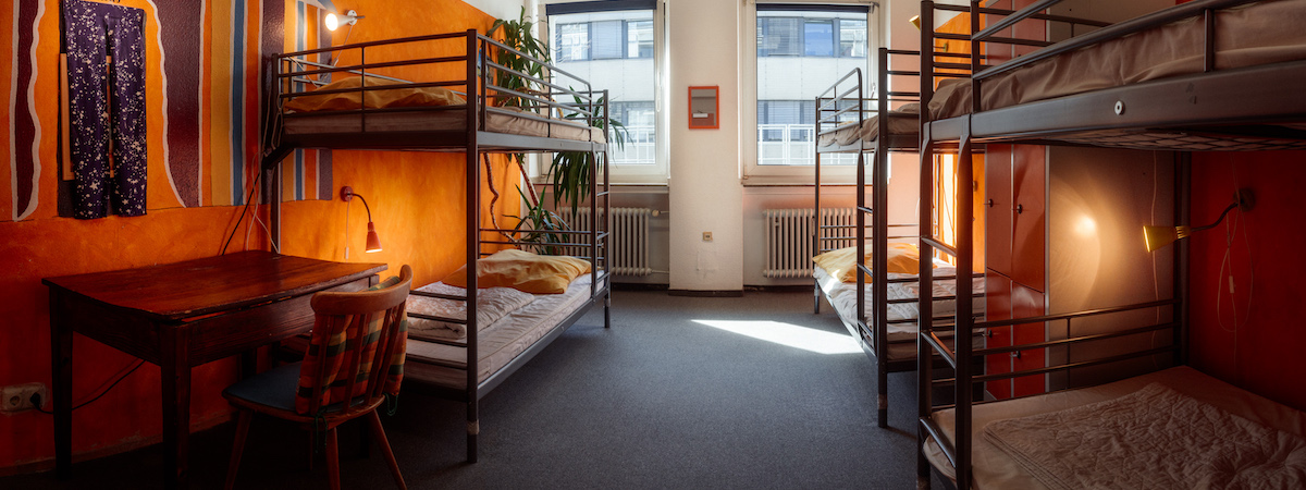 賓館生意轉讓利潤約$38,300穩發展銅鑼灣位於樓上舖11房租金吸引經營壓力低格局寬敞有利發揮業務潛能生意頂讓特許經營及加盟資料