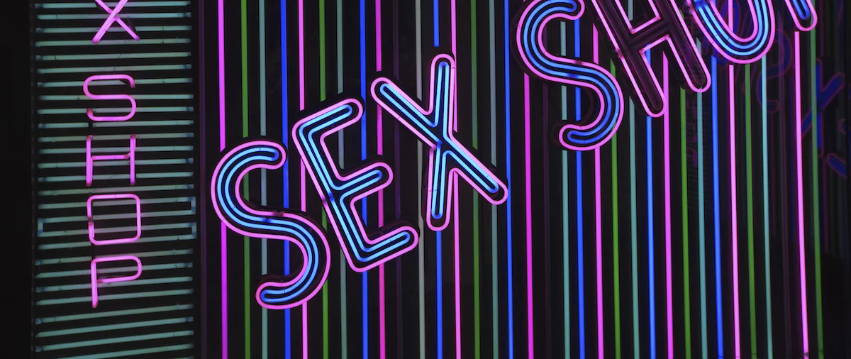 網店生意轉讓純利可達$318,175客底約12500尖沙咀於行內具競爭能力可穩守本業繼續完善發展省卻守業時間連公司連銀行戶口生意頂讓特許經營及加盟資料