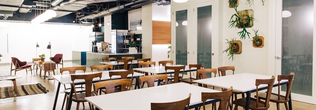 商務中心共享空間資產頂讓客底約500旺角總投資額約$180,000近民生區已有生意基礎完善系統穩定場地裝修簡潔實用生意資產轉讓特許經營及加盟資料