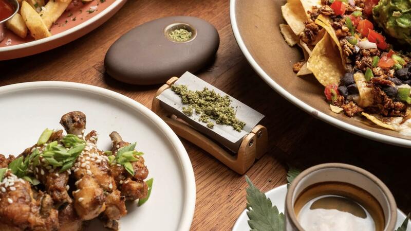 Café生意轉讓純利可達$61,600尖沙咀位於樓上舖累積口碑近民生區可轉型成彈性管理時間生意頂讓特許經營及加盟資料