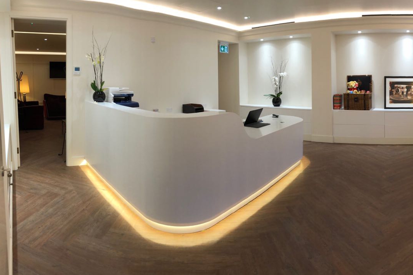 其他服務及牌照生意轉讓利潤約$18,900穩發展客底約30旺角位於地舖於行內具競爭能力合適技術門檻入場容易合適選址控製成本有道連公司連銀行戶口生意頂讓特許經營及加盟資料