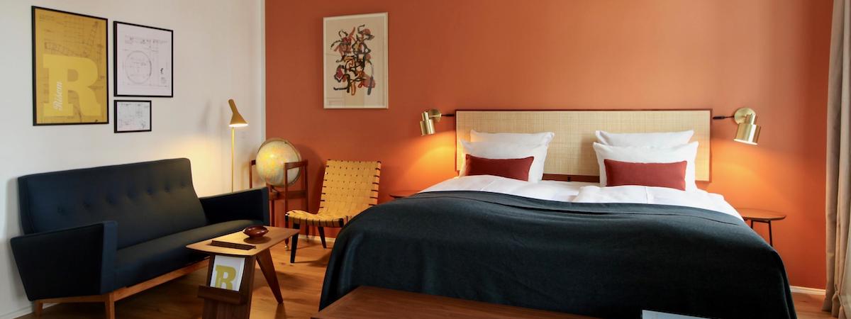 賓館生意轉讓利潤約$21,312穩發展旺角位於樓上舖4房累積口碑可轉型成彈性管理時間財務表現穩定生意頂讓特許經營及加盟資料