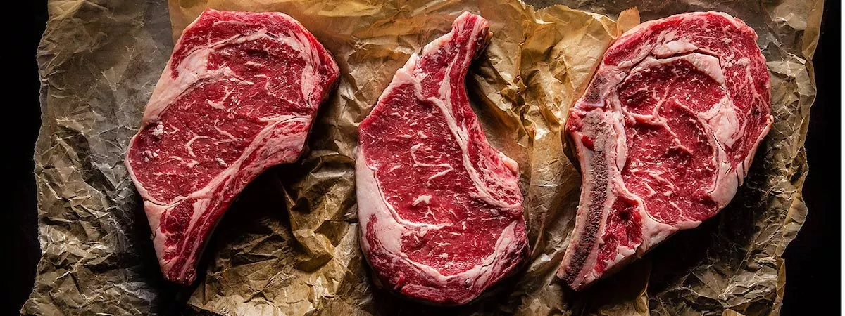 凍肉店生意轉讓利潤約$23,000穩發展西貢位於地舖連閣樓方便營運位置買家獲得簡約營業環境民生客路廣生意頂讓特許經營及加盟資料