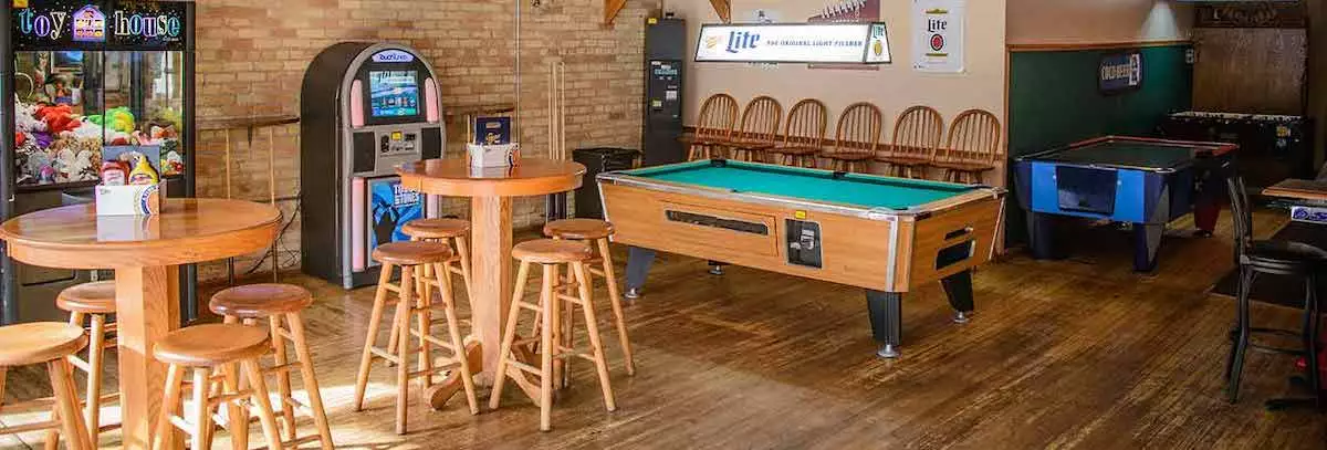 Party Room資產頂讓旺角2房總投資額約$200,000罕有出讓易接受租金可穩守本業繼續完善發展生意資產轉讓特許經營及加盟資料