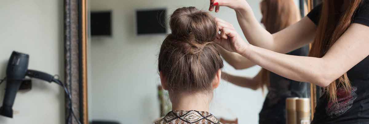 髮型屋生意轉讓純利可達$40,150銅鑼灣位於商業大廈優良商譽店舖保養得宜實用開業利潤潛力豐厚生意頂讓特許經營及加盟資料