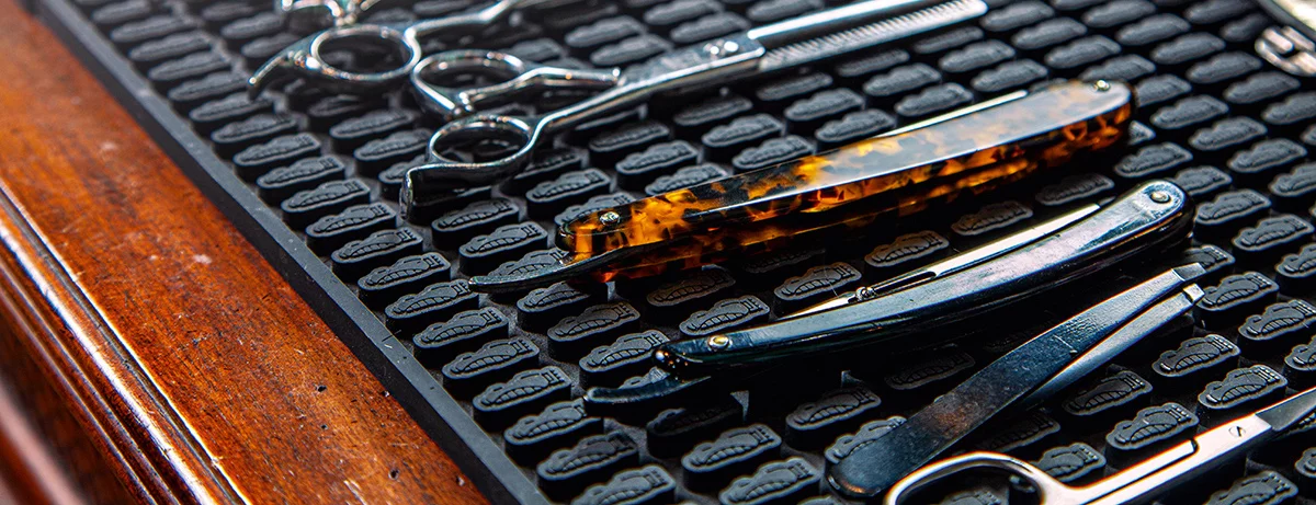 髮型屋生意轉讓利潤約$29,985穩發展客底約20深水埗位於地舖方便營運位置零生意經驗人士可上手穩定客群基礎生意頂讓特許經營及加盟資料