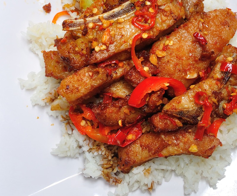 茶餐廳生意轉讓純利可達$43,000荃灣明火位於地舖租金水平合適配合民生市場需求穩定營運可沿業務優勢擴張發展生意頂讓特許經營及加盟資料