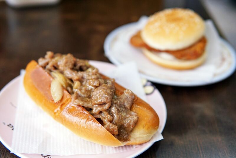 茶餐廳生意轉讓純利可達$56,567中環位於地舖方便營運位置經營壓力低省卻守業時間生意頂讓特許經營及加盟資料