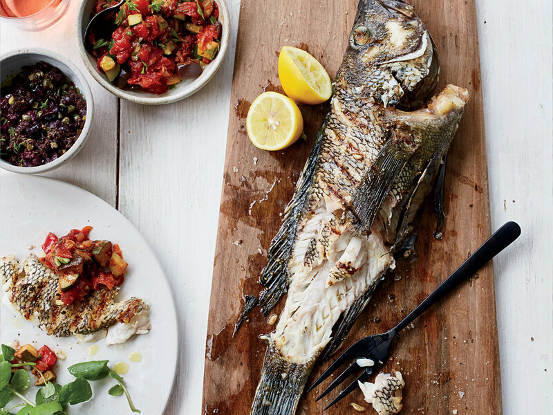 西餐廳生意轉讓純利可達$68,700中上環位於地舖穩固發展租金水平合適零生意經驗人士可上手生意頂讓特許經營及加盟資料