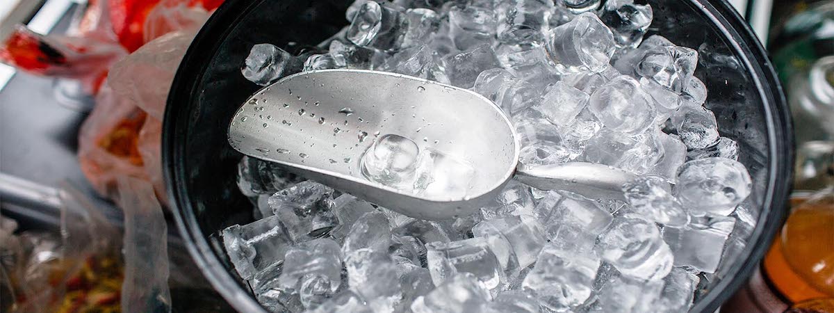 B2B製冰廠工場工廠冰粒生產商公司生意轉讓利潤約$154,500可Autorun香港配合民生市場需求穩定營運穩定客群基礎總投資額約$4,000,000位於工廠大廈約80客底約16,000呎經營約28年老字號$11呎租移民放盤特許經營及加盟資料