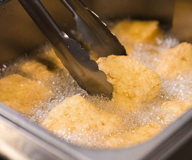 外賣店生意轉讓純利可達$52,900黃大仙位於商場舖近民生區利潤潛力豐厚民生客路廣生意頂讓特許經營及加盟資料