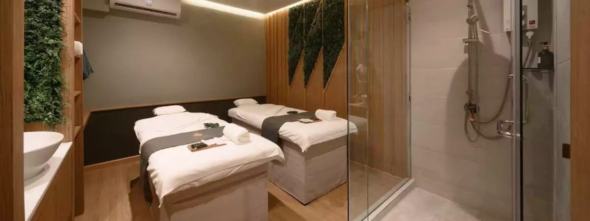 按摩店足浴店生意轉讓純利可達$46,000北角位於商業大廈場地裝修簡潔實用財務表現穩定市場需求充足生意頂讓特許經營及加盟資料