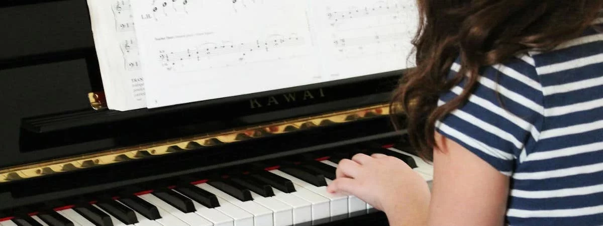 音樂中心資產頂讓北角5房平租金已發展可持續生意模式買家獲得簡約營業環境生意資產轉讓特許經營及加盟資料