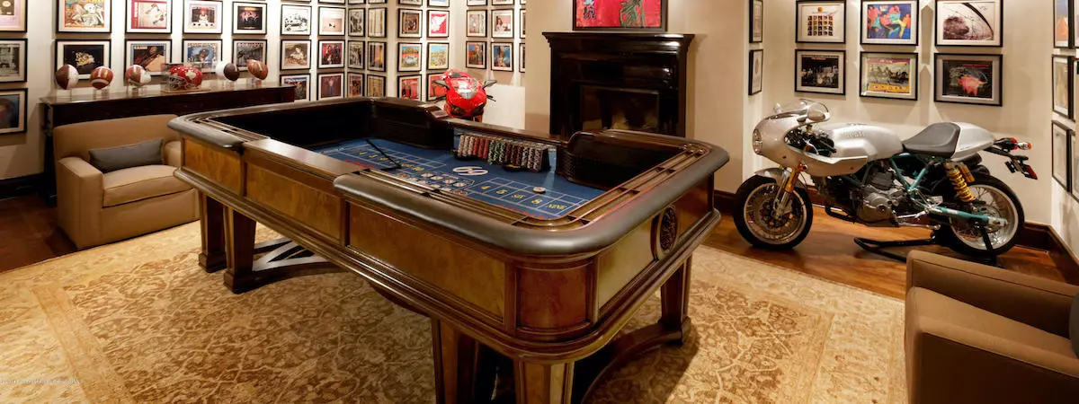 Party Room生意轉讓利潤約$23,300穩發展客底約30荔枝角位於工廠大廈租金水平合適方便營運位置格局寬敞有利發揮業務潛能生意頂讓特許經營及加盟資料