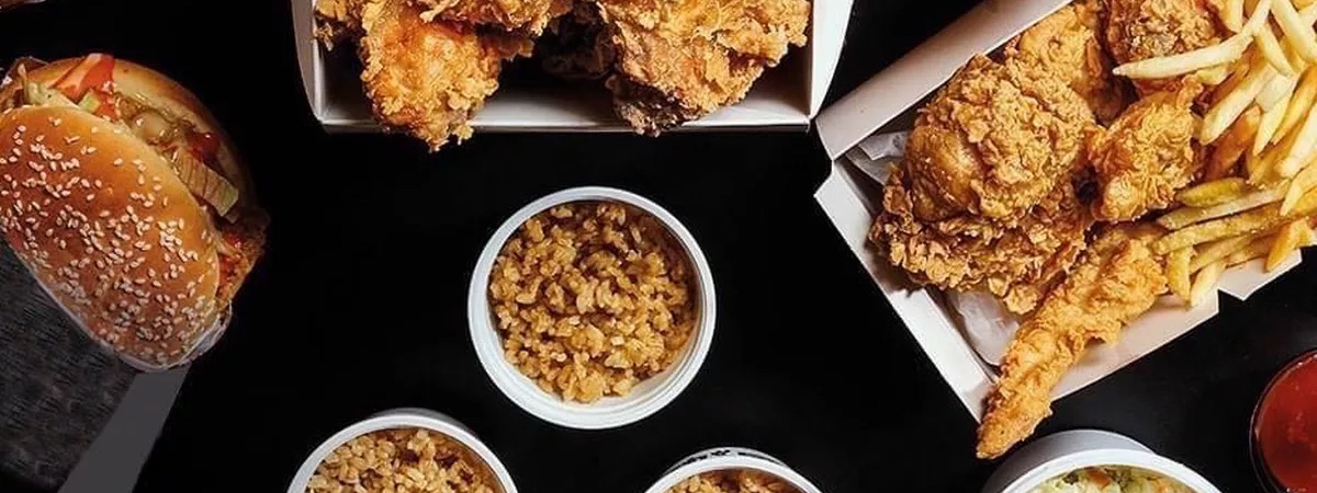 小食店生意轉讓利潤約$10,400穩發展深水埗位於地舖罕有出讓店舖保養得宜實用開業利潤潛力豐厚生意頂讓特許經營及加盟資料