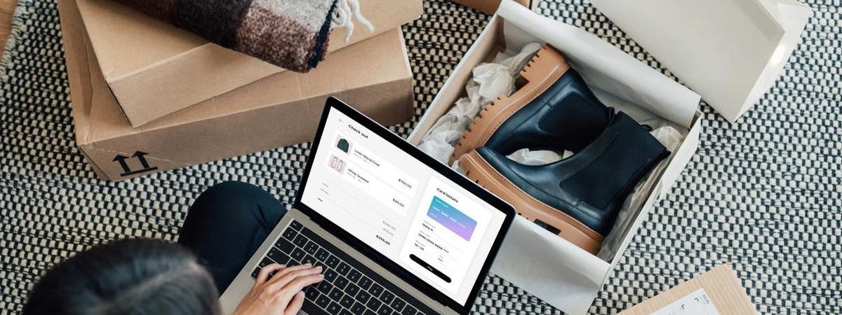 網上生活百貨店生意轉讓利潤約$16,350銅鑼灣場地裝修簡潔實用民生客路廣約30客底連存貨約$150,000約150呎位於樓上舖特許經營及加盟資料