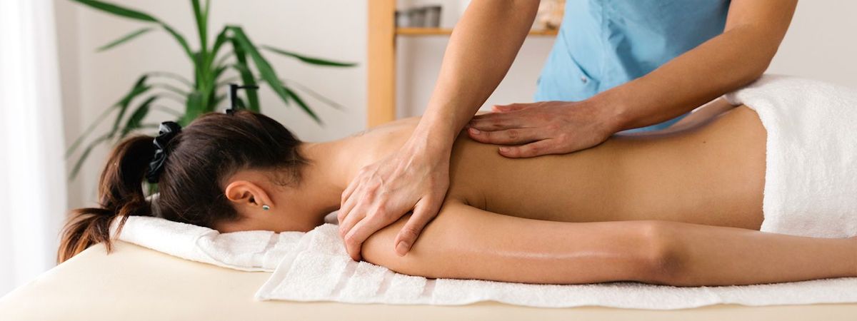 按摩店足浴店生意轉讓利潤約$59,000半Autorun尖沙咀穩固發展民生剛需環繞總投資額約$2,300,000設5房約4,000呎員工可留任位於地舖特許經營及加盟資料