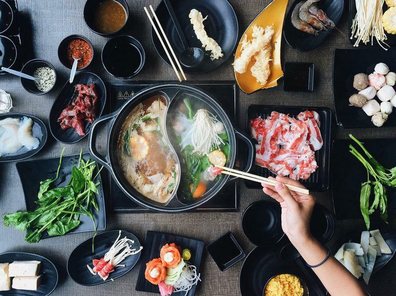 火鍋店資產頂讓具普通食肆牌照,酒牌,刺身壽司牌照尖沙咀明火2房總投資額約$1,000,000配合民生市場需求穩定營運可穩守本業繼續完善發展民生客路廣生意資產轉讓特許經營及加盟資料