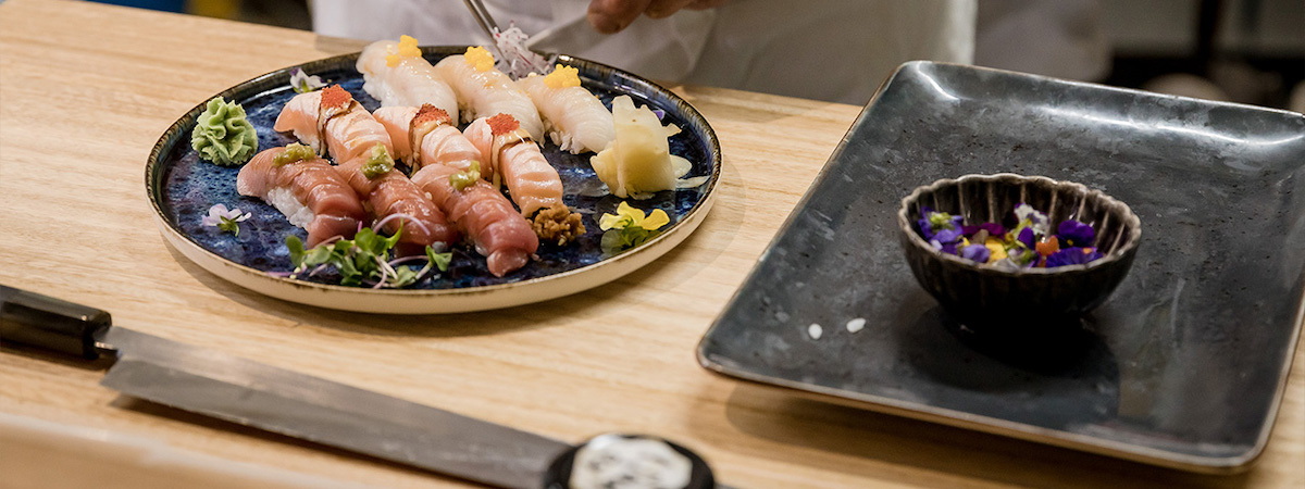 日韓東南亞餐廳資產頂讓具普通食肆牌照,刺身壽司牌照,生蠔牌,酒牌中環明火總投資額約$1,500,000穩固發展近民生區利潤潛力豐厚生意資產轉讓特許經營及加盟資料