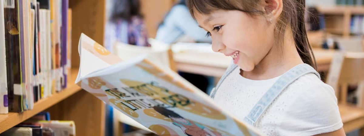 英文專科補習社生意轉讓利潤約$126,550Autorun元朗需求核心地段利潤潛力豐厚約1,000呎成立約9年約210客底總投資額約$50萬約9個月回本移民放盤特許經營及加盟資料