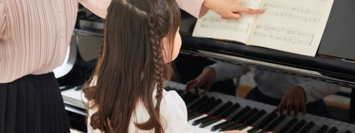 音樂中心生意轉讓利潤約$11,500Autorun北角已有生意基礎完善系統穩定業績平穩約400呎設2房成立約10年特許經營及加盟資料